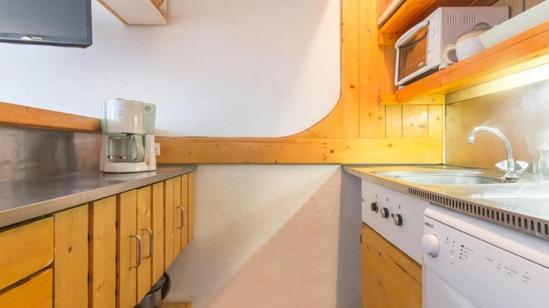 Studio Cabine Pied Des Pistes Avec Balcon Et Cuisine Equipee - Fr-1-346-439 Les Arcs  France